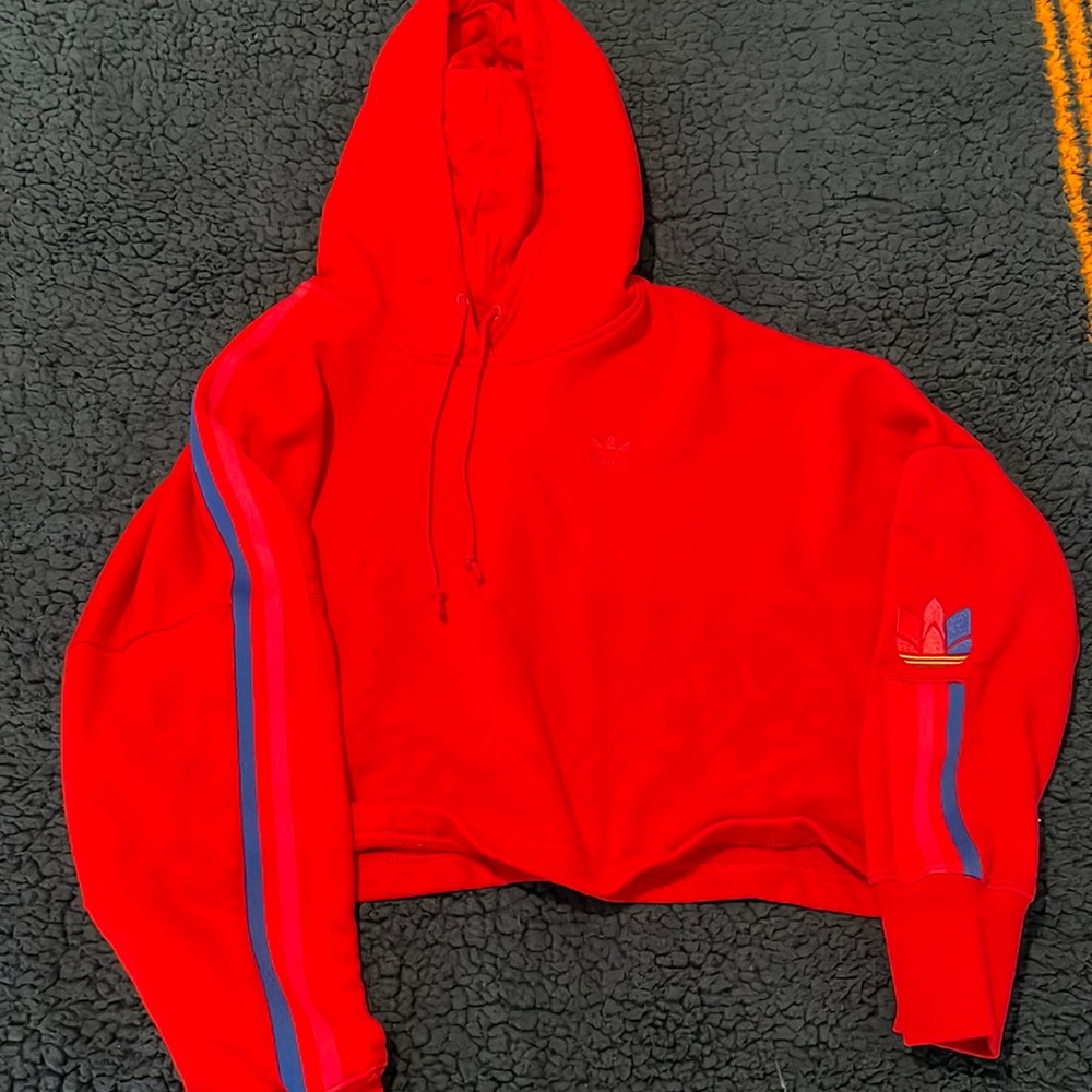 Adidas crop top sweater